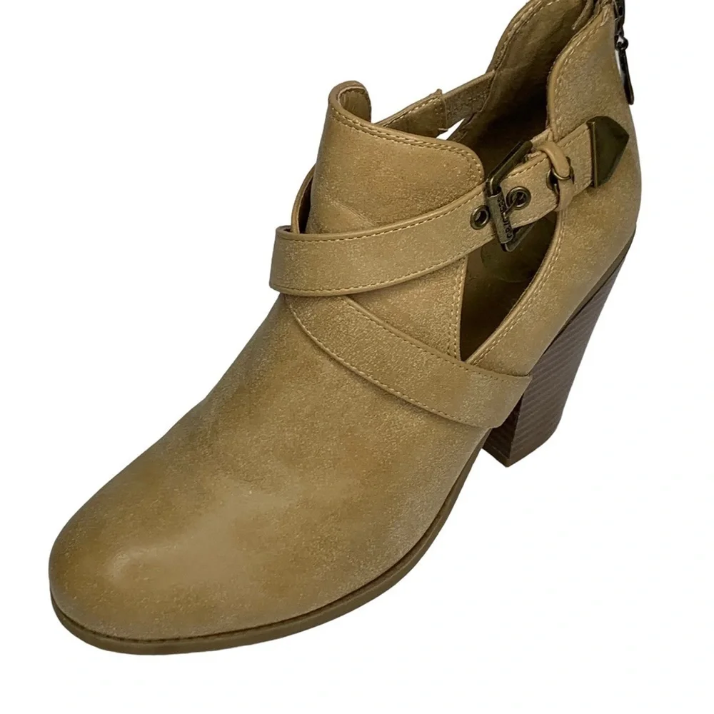 Guess Tan Ankle Boots 3” Block Heel Cut Outs on Sides Back Zippers New Size 7.5